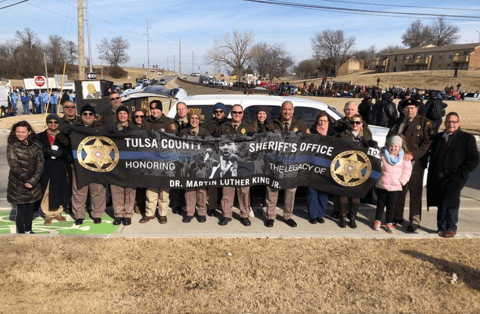 Several thousand honor MLK Jr. at 40th annual parade image