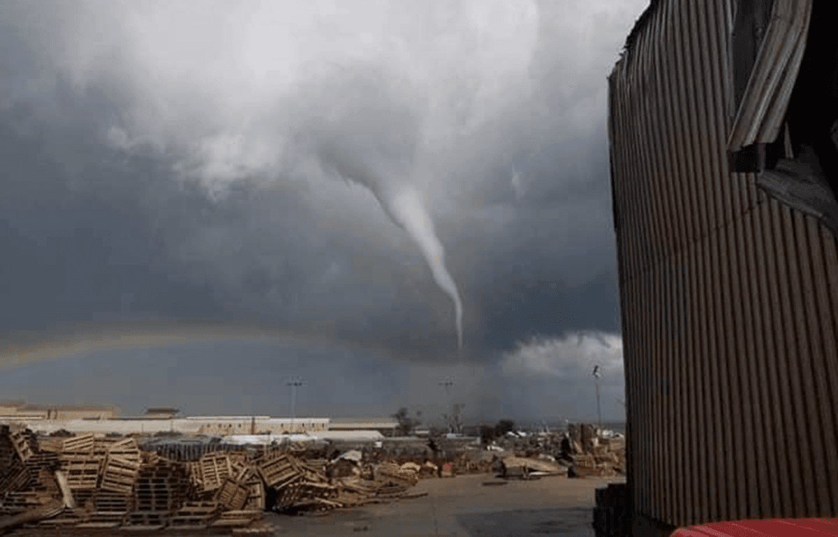 Details emerge of several Oklahoma tornados  image
