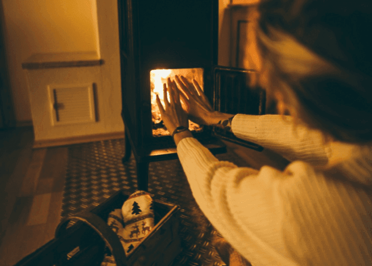 Importance of safe and adequate heat during colder weather  image