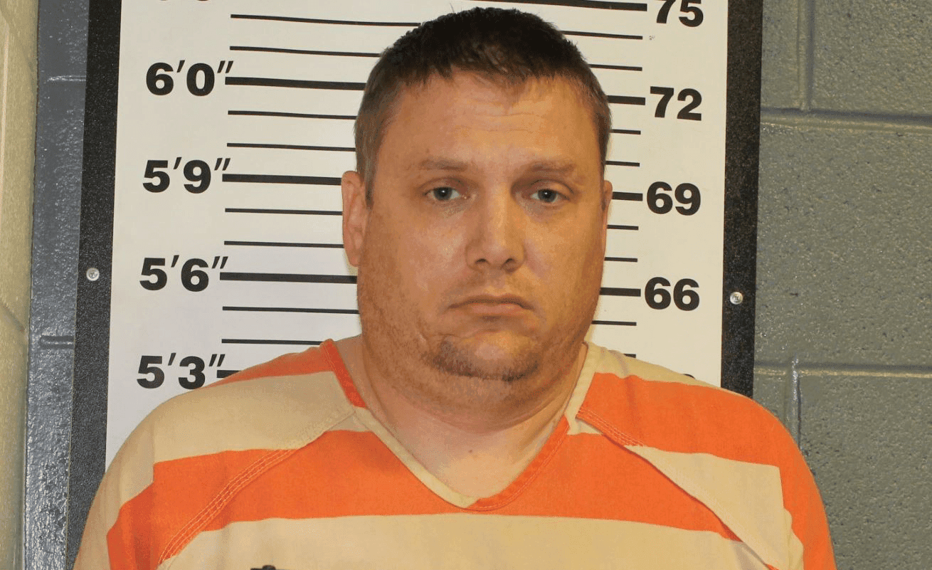 Union City police officer arrested on child porn charges image