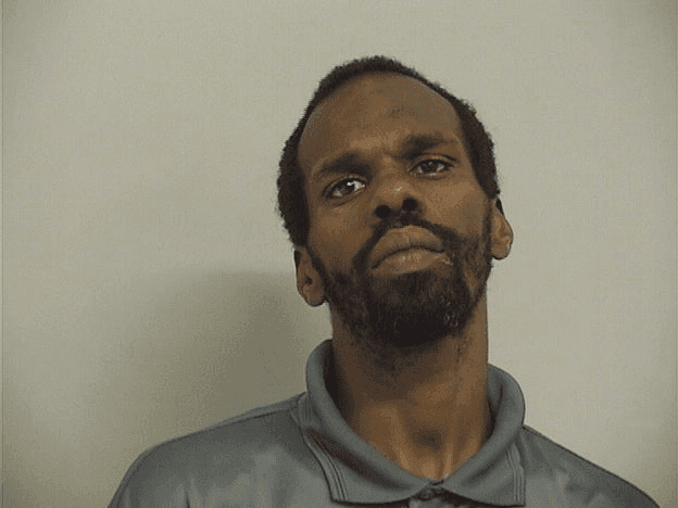 Man arrested after stealing car with two kids inside  image