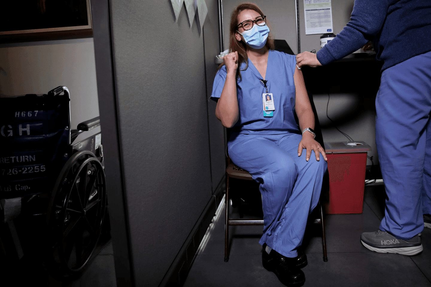 Covid-19: Massachusetts First Responders To Start Getting Vaccinated image