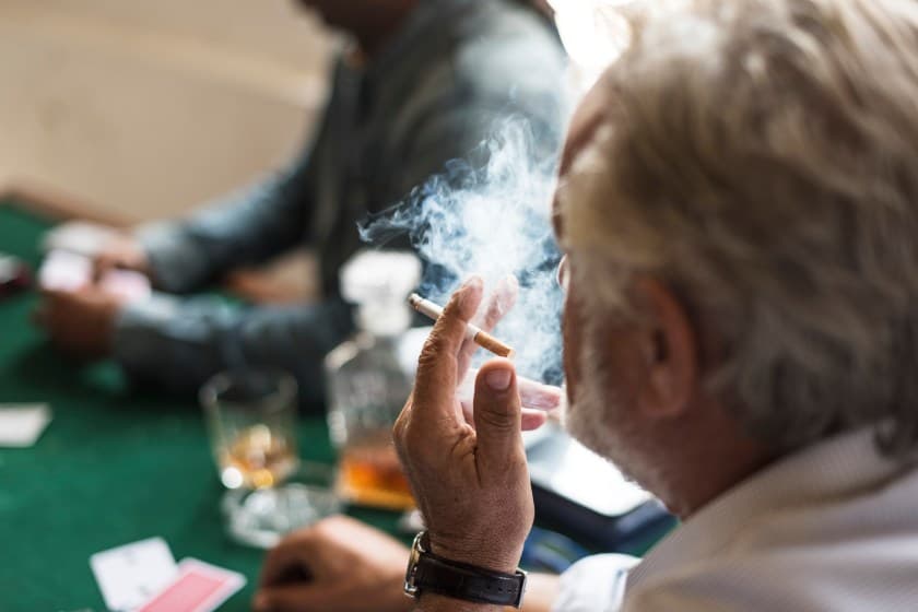 Hoping to Clear the Air in Casinos, Workers Seek to Ban Tobacco Smoke image