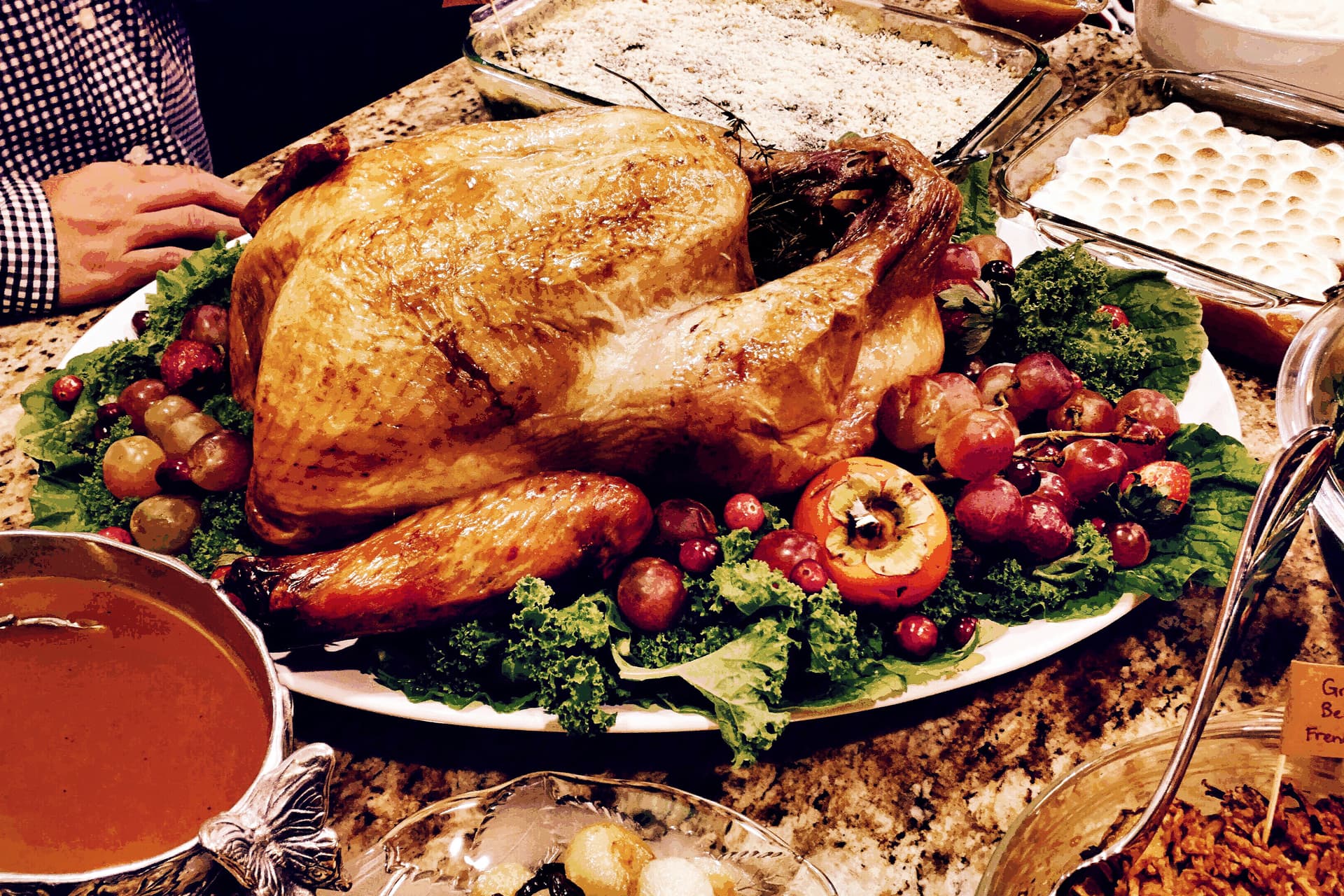 Holiday food safety tips image