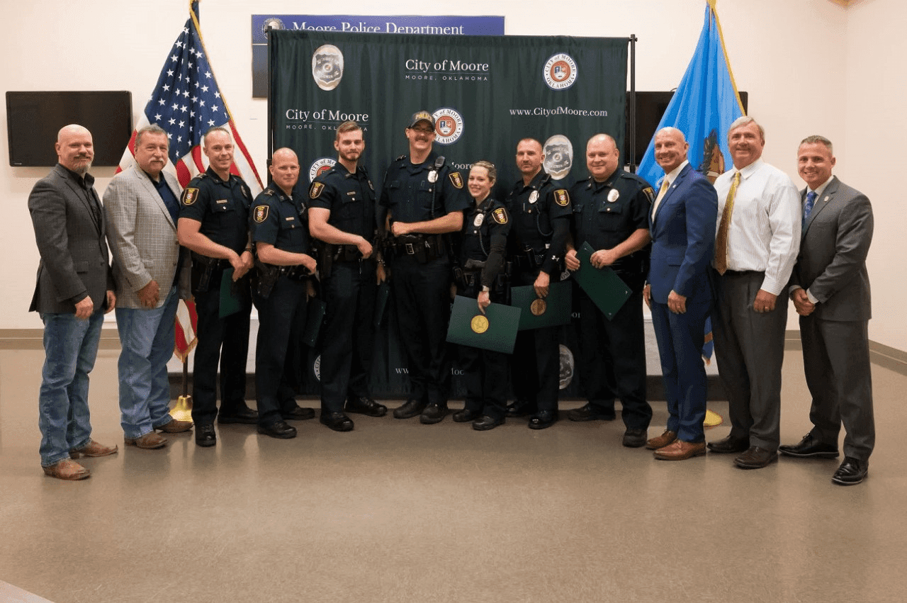 Lawmakers recognize Moore police officers for heroic rescue image