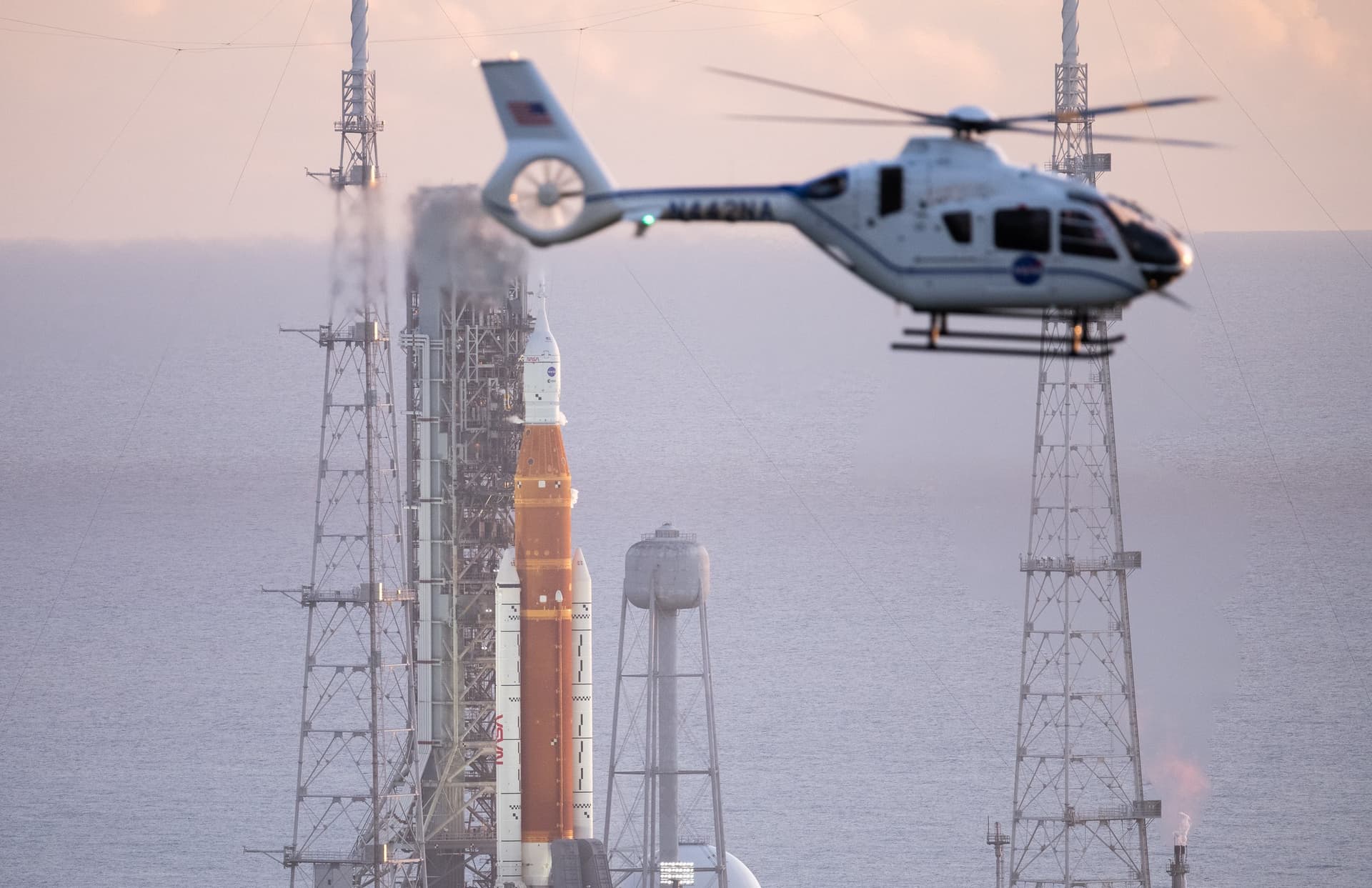  NASA Waves Off First Artemis I Launch Attempt image