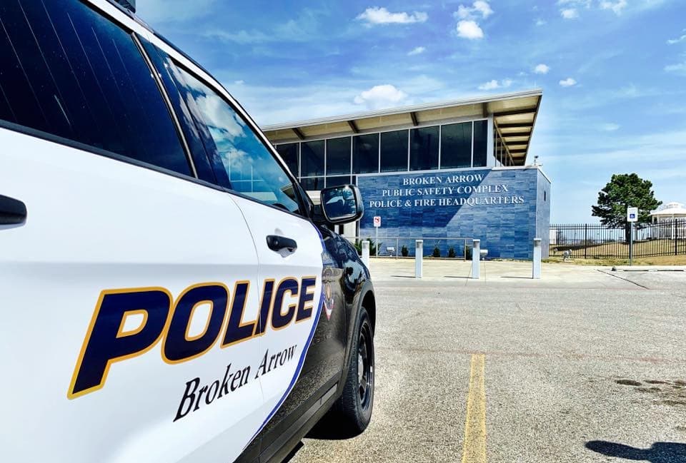 Murder-suicide under investigation in Broken Arrow image