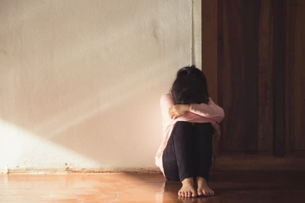 Understanding childhood trauma as an adult image