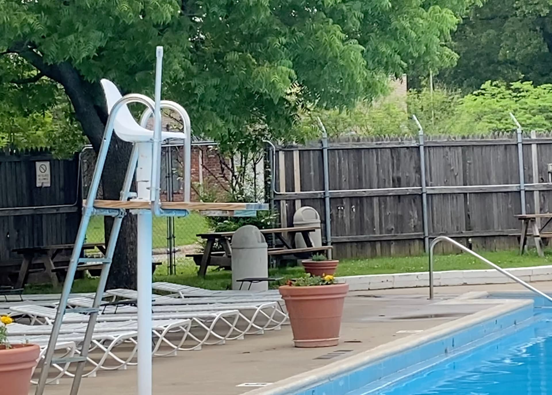 Lifeguard shortage is bad news for summer  image