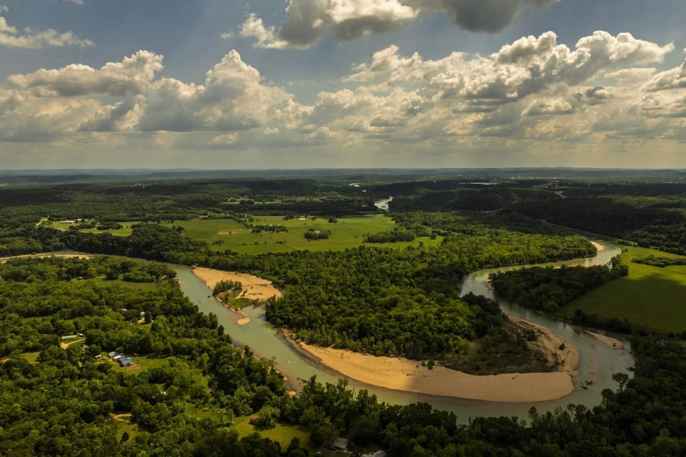 Oklahoma is asking a federal judge to fine big poultry companies millions for polluting the Illinois River image