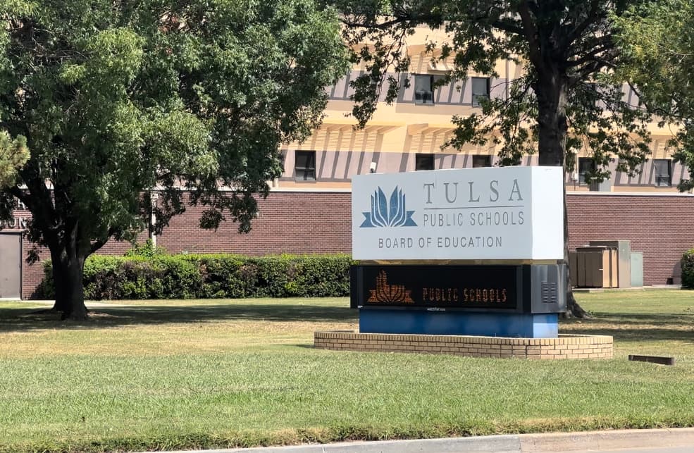 Tulsa Public Schools maintains accreditation after superintendent resigns  image