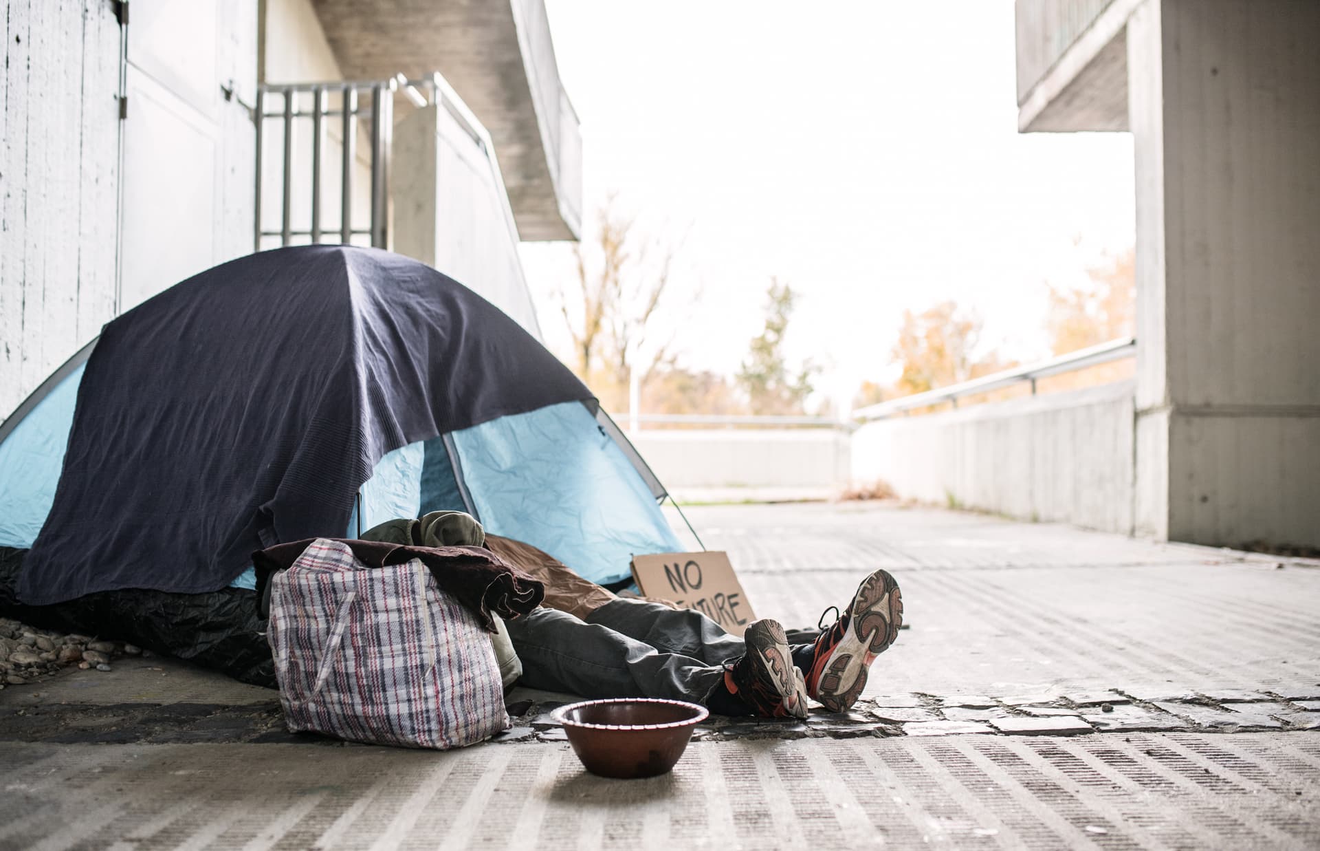 Why eviction hits older adults harder, making them vulnerable to homelessness image
