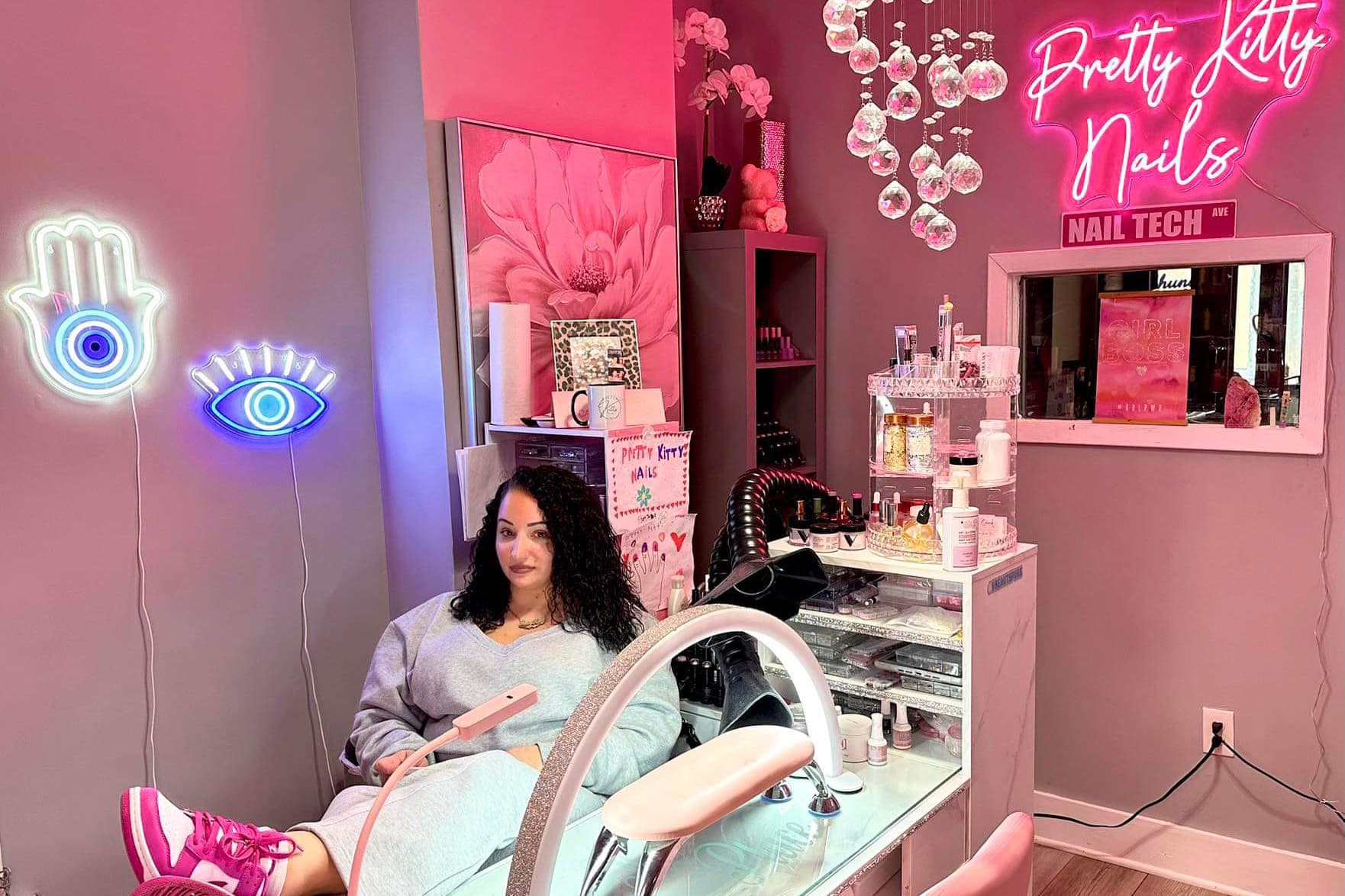 Former bartender slays Binghamton's nail art scene image