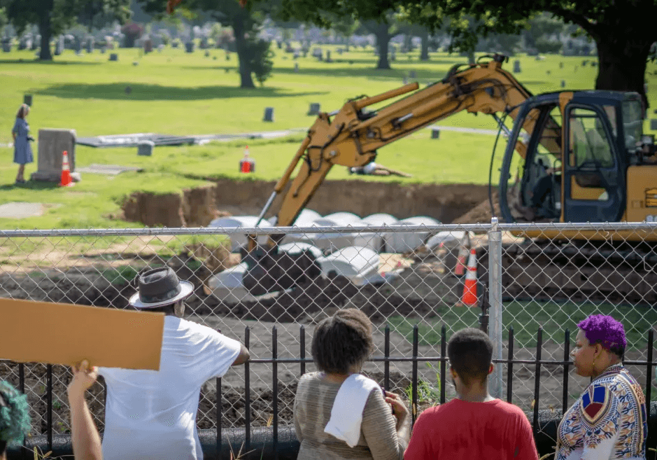“Oaklawn” documentary depicts Tulsa’s 1921 Mass Graves Search image