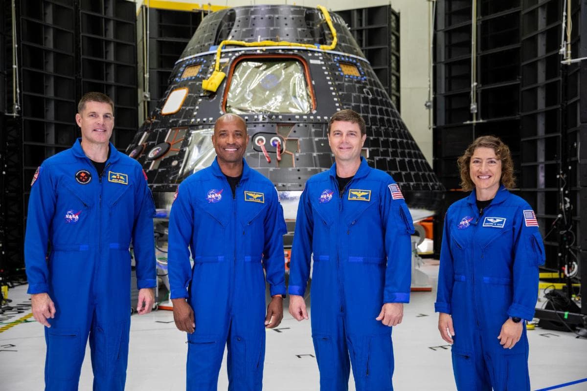 NASA Invites Creators to Design Mascot for Artemis Moon Mission  image