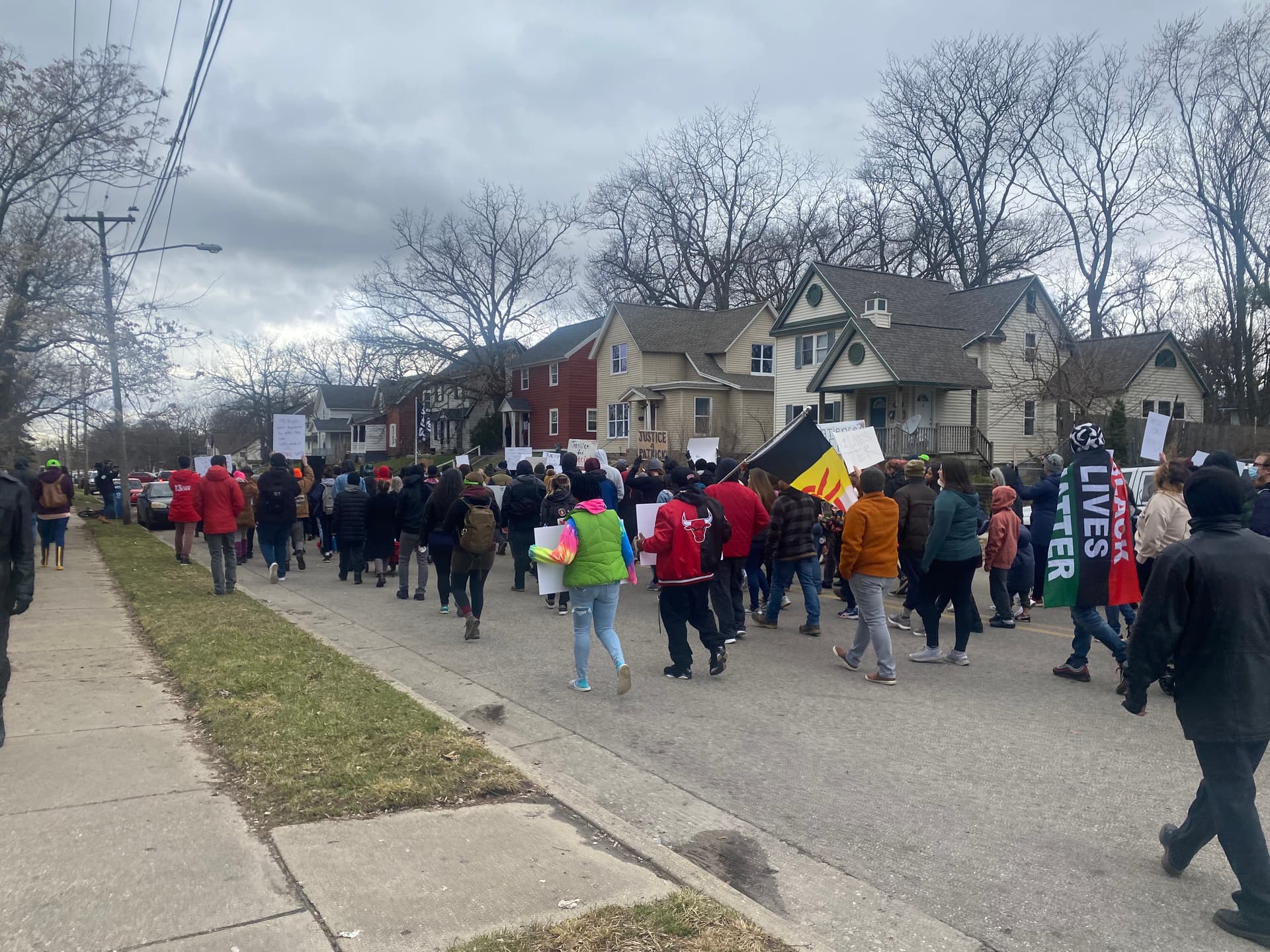 Hundreds protest, hold vigil after the death of Patrick Lyoya image