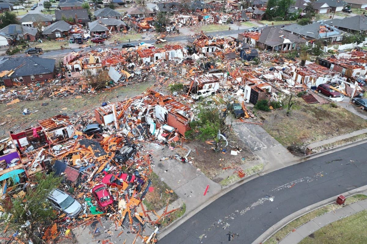 Is there a link between climate change and Oklahoma’s fall tornadoes? image