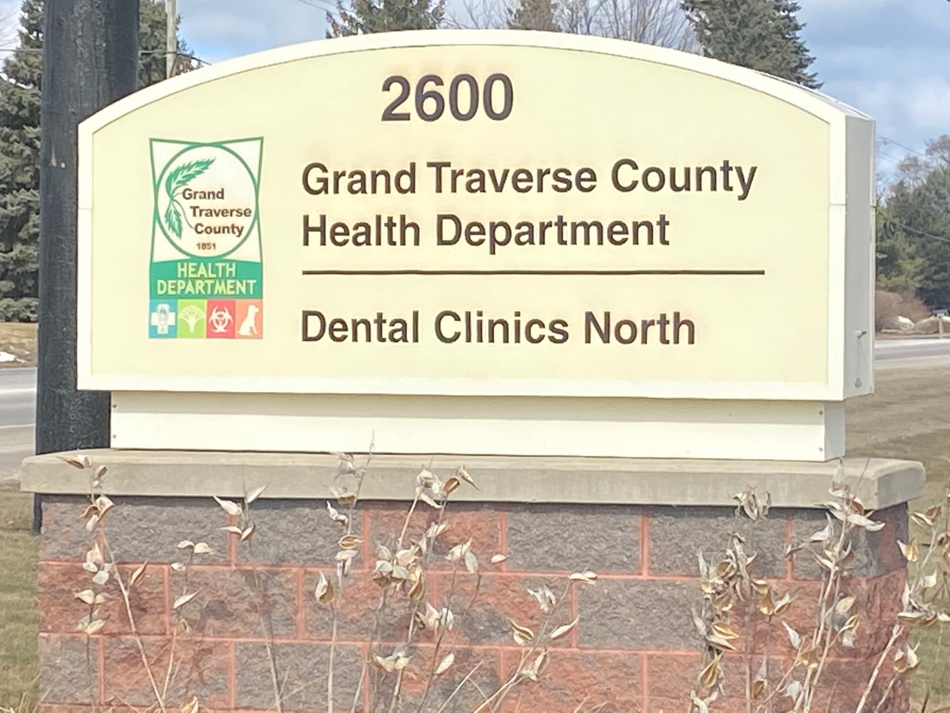 Public asked to avoid water at Bryant Park Beach image